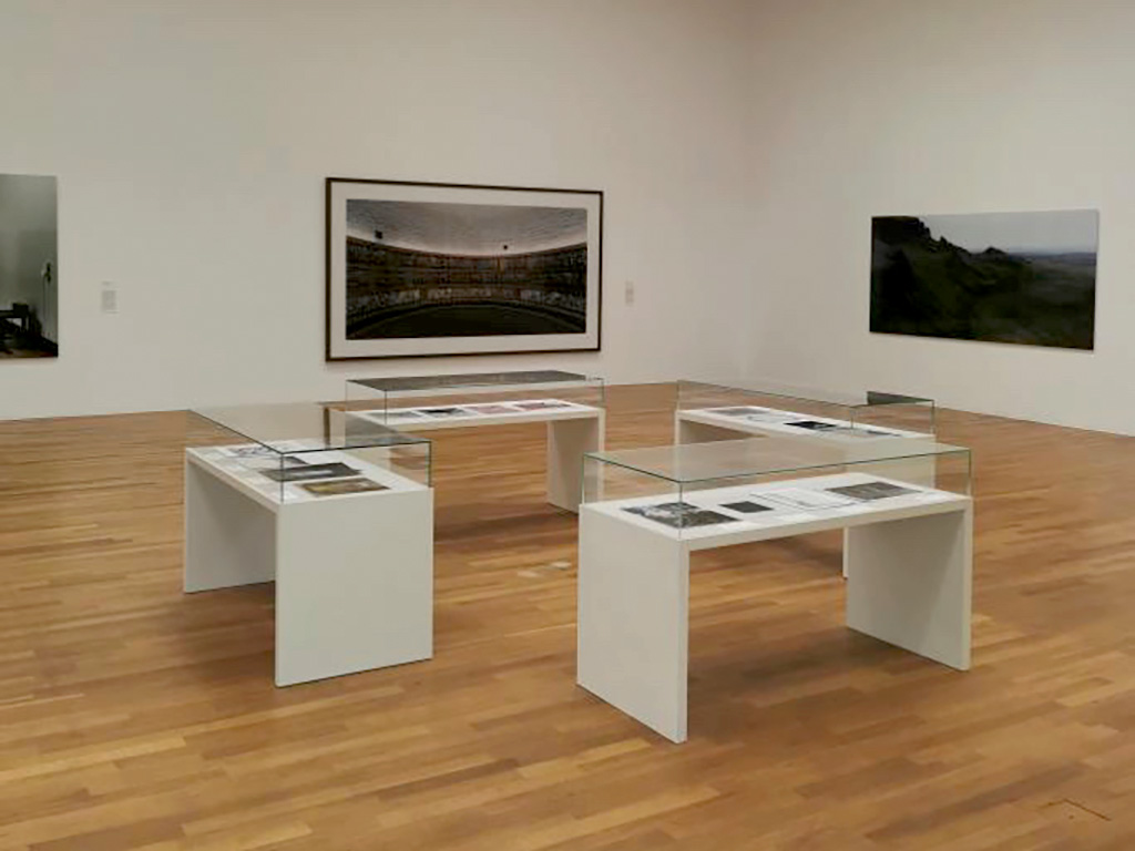 Exhibition view, 'Deutscher Kaviar,' Kunstmuseum Bonn, 2022